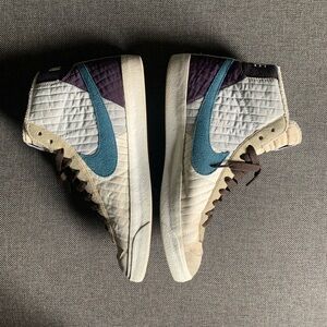 Men’s Quilted Nike Sneakers